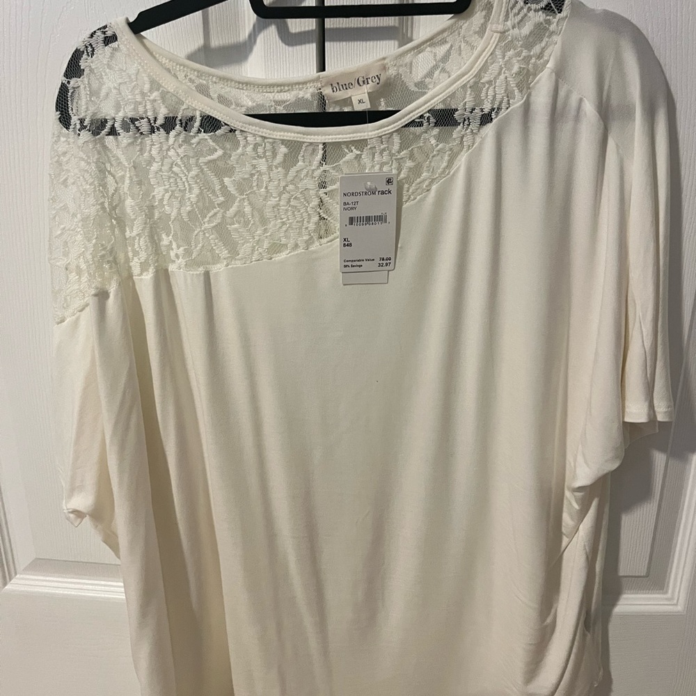 Lace drop shoulder tee